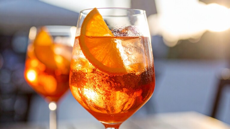 Summer cocktails at the pool bar – Aperol Spritz